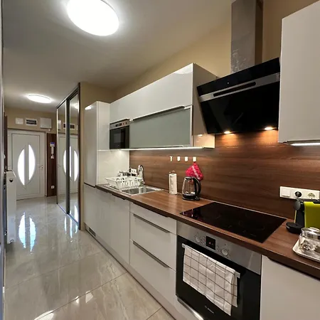 Grey Loft Apartment *